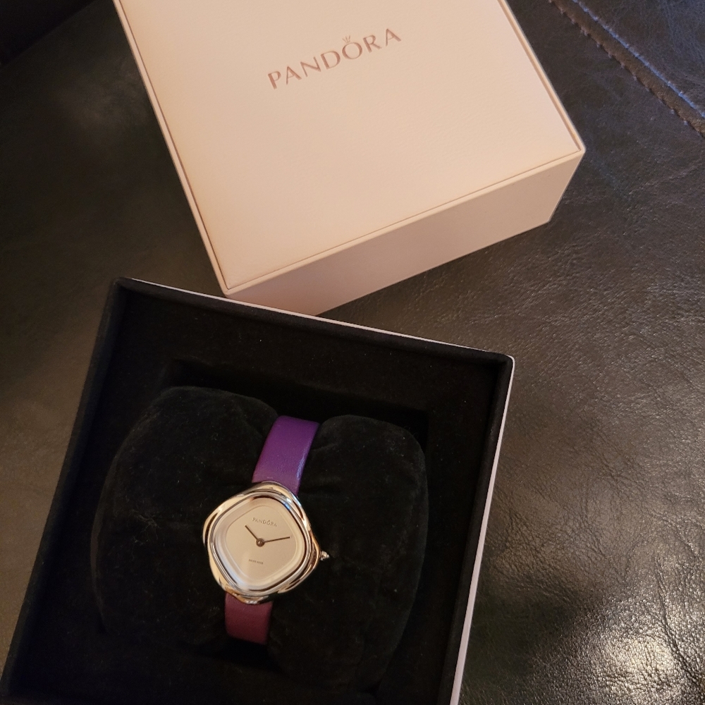 Pandora Watch